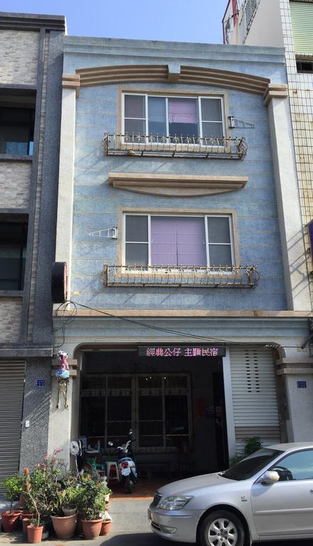 Doll House Lodge Hengchun Exterior photo